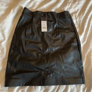 XS Leather Skirt Dynamite